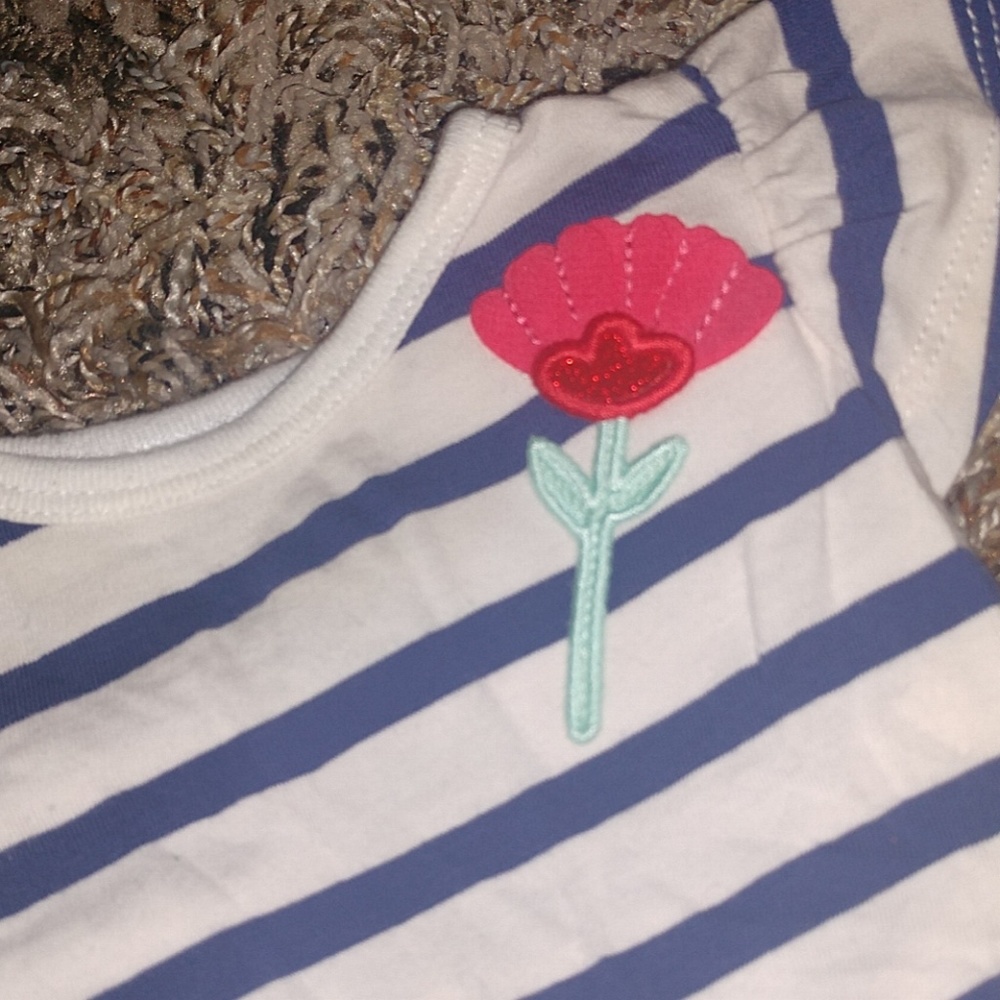 ⭐⭐CARTERS 3M ROSE OUTFIT⭐⭐ - Picture 2 of 4